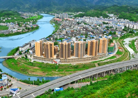 �Ĵ�ʡ�����̺���ɢ�������õصĳ�Ƭ�����滮ͨ��ʡ��ר����֤��