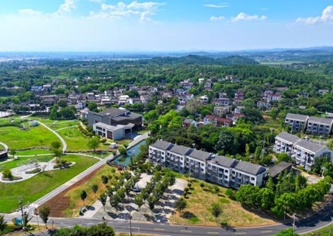 ����ʡ�׸����伯�徭Ӫ�Խ����õع滮ִ���������߳�̨