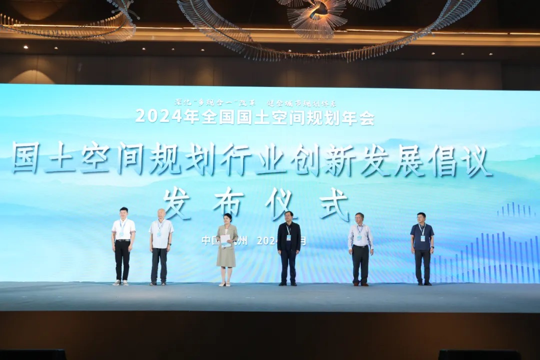 ������䲼