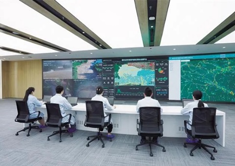 ʵ����άΪ��������������ϡ�����ͬ����