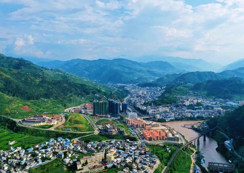 ȫ���ƶ������Ĵ����衰·��ͼ���䲼