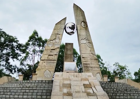 �������µ��ʳ¼�����ģʽ ���조����+��������ҵ̬